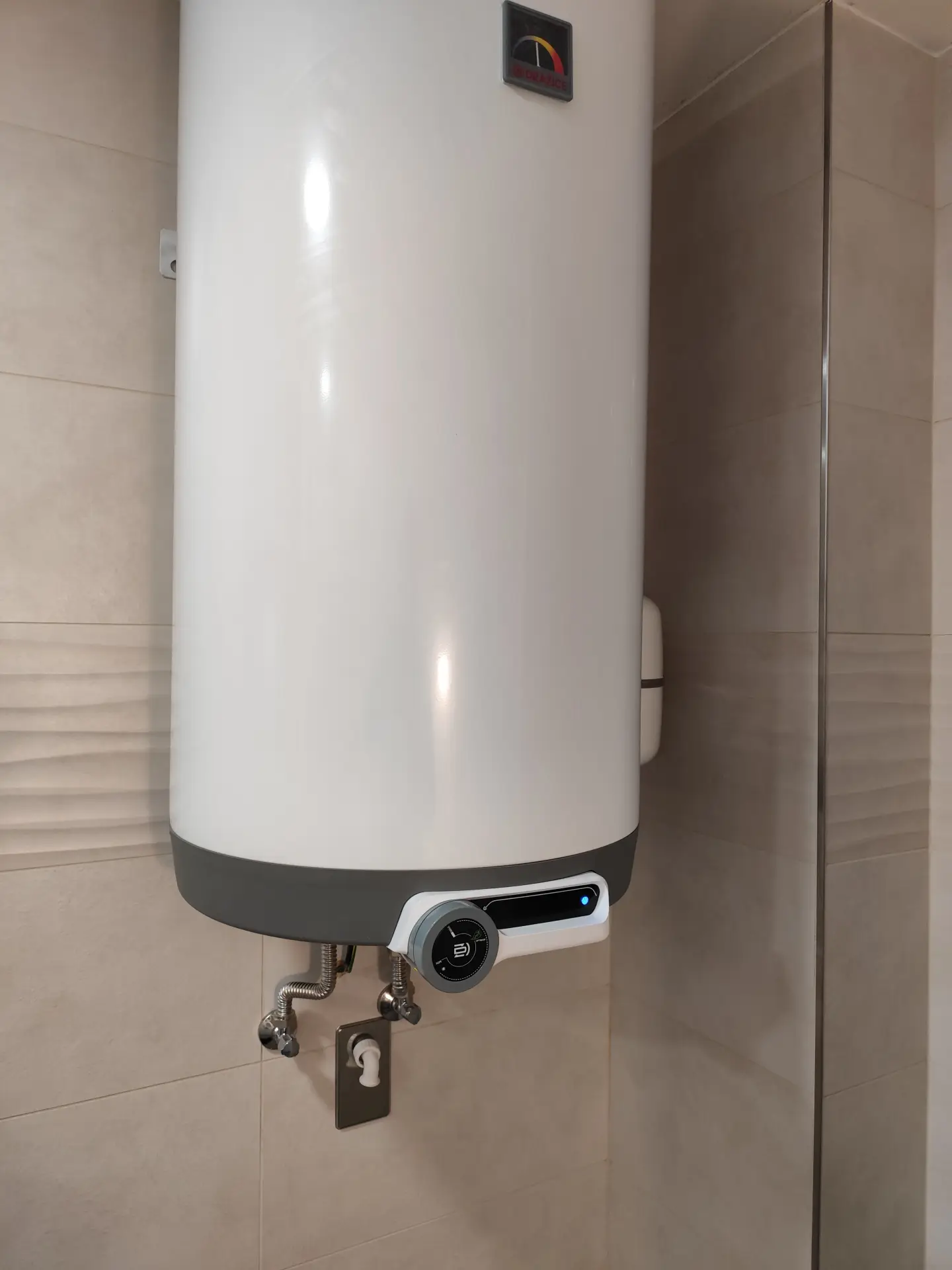 Montáž a zapojení moderního elektrického bojleru